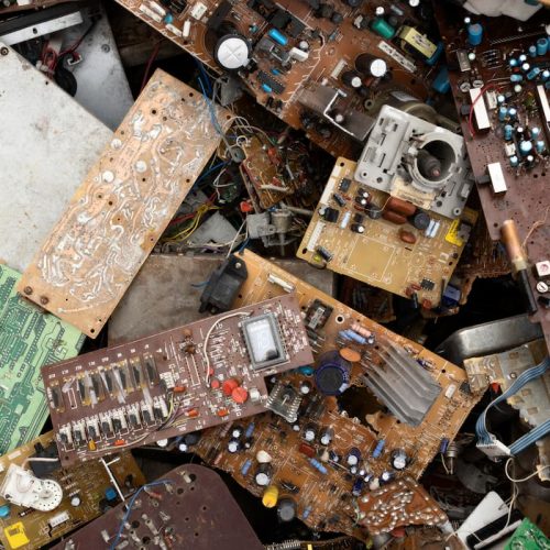 Reciclar RAEE en España: normativa, gestión y recogida de residuos